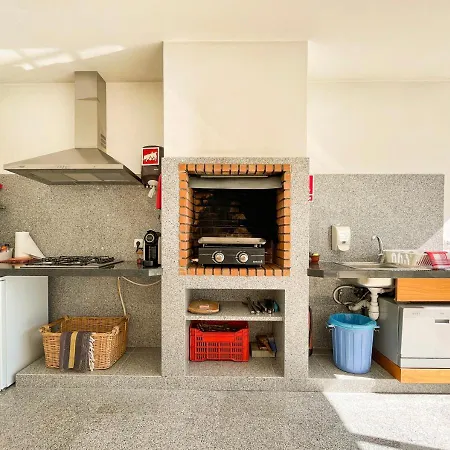 Апартаменты Edles In Architektenvilla Mit Grossem Pool, Sauna, Dachterrasse Und Malerischem Garten Патаяш