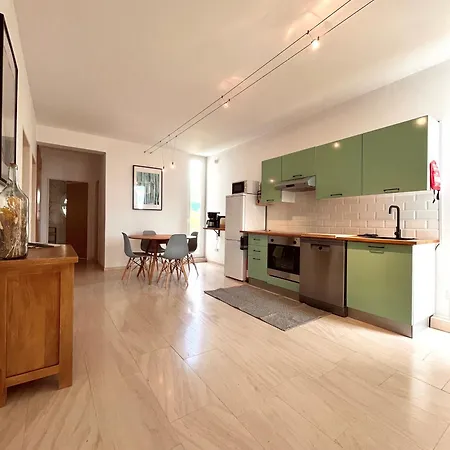 Edles In Architektenvilla Mit Grossem Pool, Sauna, Dachterrasse Und Malerischem Garten Apartmán *