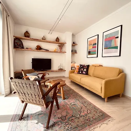 Apartmán Edles In Architektenvilla Mit Grossem Pool, Sauna, Dachterrasse Und Malerischem Garten